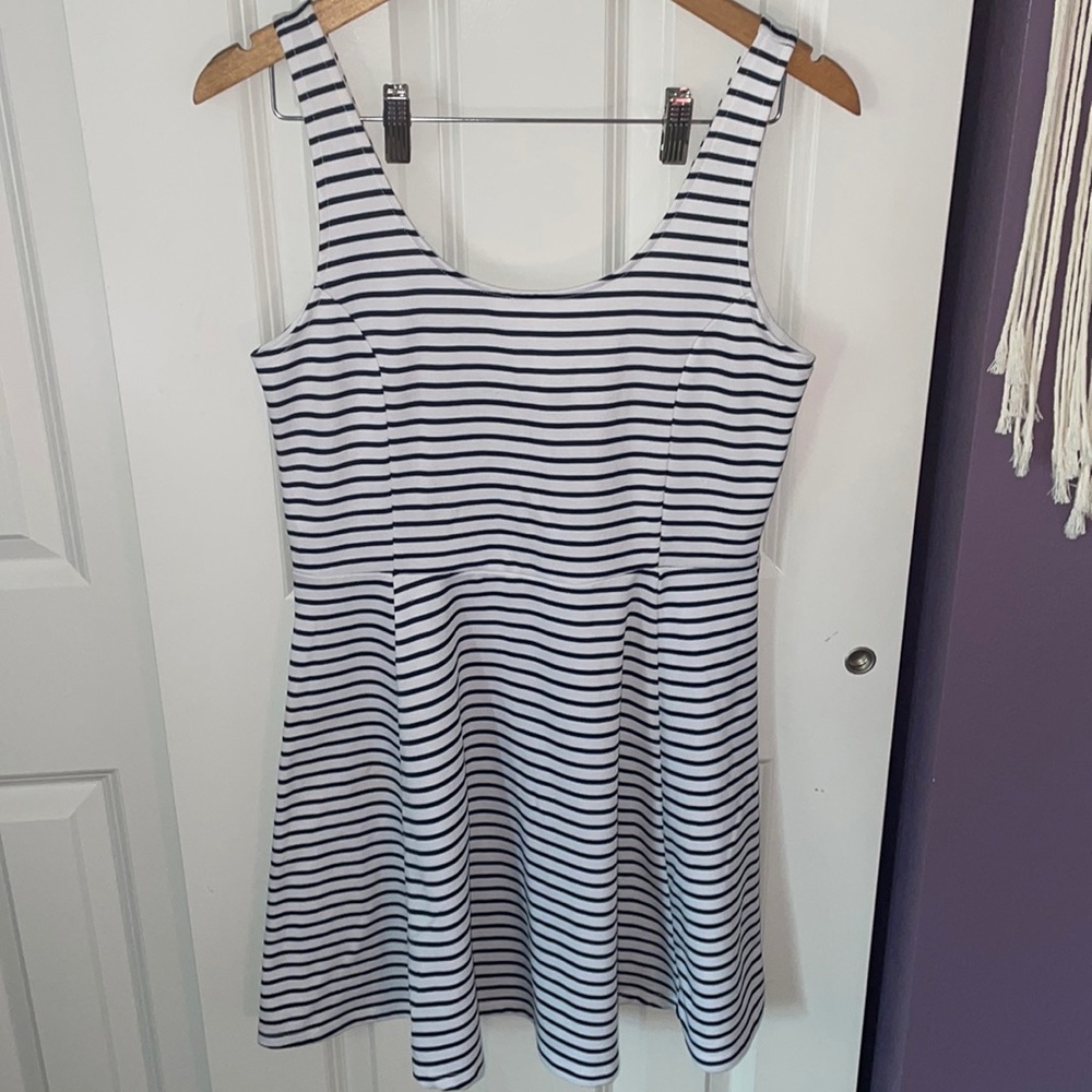 Women’s dress